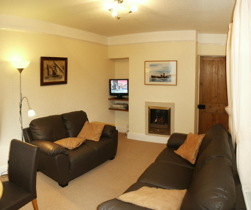 Filey seafront cottages Silverline living room